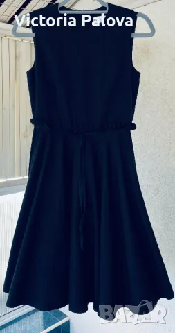 Скъпа маркова оригинал рокля лукс  RED VALENTINO Италия, снимка 8 - Рокли - 50327601