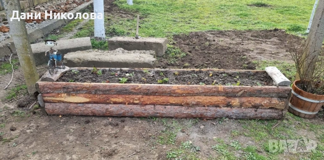 Дървена кашпа, снимка 3 - Саксии и кашпи - 53993047