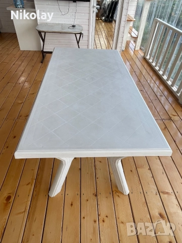 Голяма градинска маса, снимка 2 - Маси - 51958379