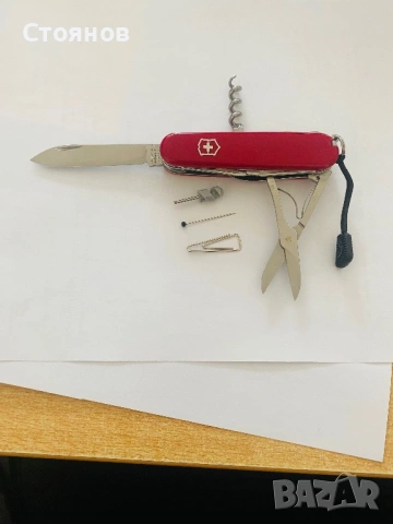 Чисто ново швейцарско ножче Victorinox с ножичка, снимка 4 - Ножове - 54200492
