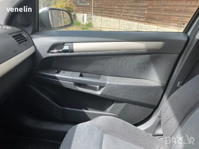 Опел Астра Н 1.7 ЦДТИ на части, снимка 5 - Автомобили и джипове - 48708724