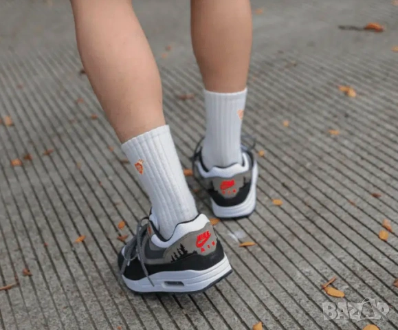 маратонки Nike Air Max 1 "Бягство" номер 44, снимка 8 - Маратонки - 54196782