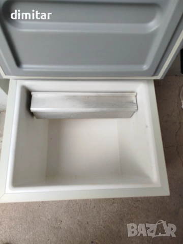 Амонячен хладилник COLEMAN -12/220V- GAS - 40 литра , снимка 4 - Хладилни чанти - 54143246