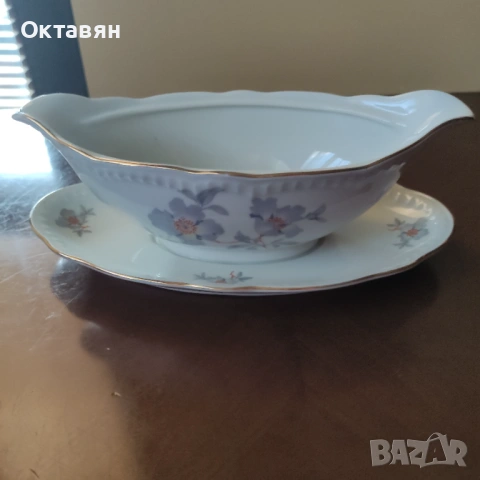 Порцеланов сервиз за хранене 18 части, снимка 18 - Сервизи - 53312734