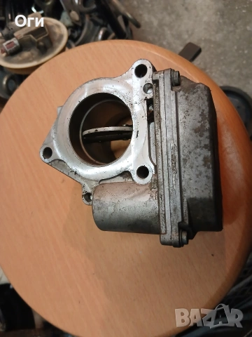 Дроселова клапа за Рено Лагуна 01-07г. 1.9 dci 7701062300 / A2C53107575, снимка 2 - Части - 53884573