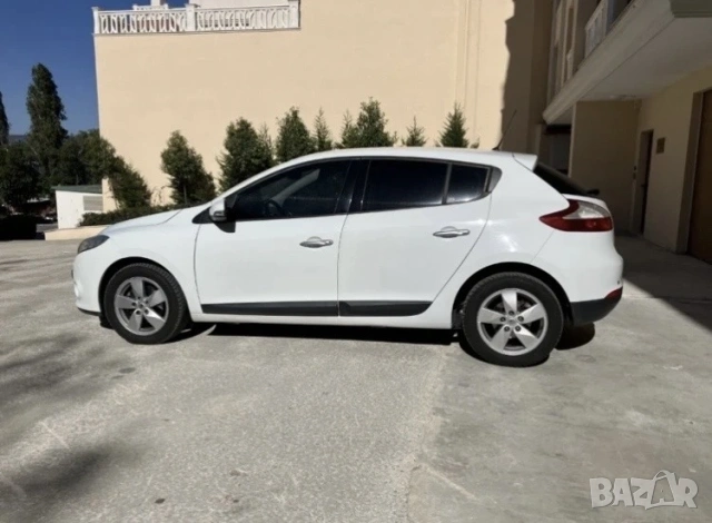Renault Megane 1.5 Dci 110k.c. , снимка 3 - Автомобили и джипове - 53343393