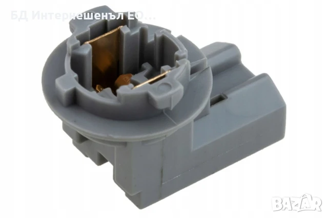 81275-02080 Фасунга за осветление на регистрационен номер, Toyota Corolla