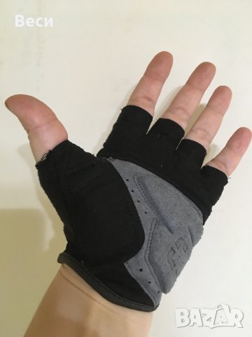 Протекторни ръкавици Bontrager, снимка 2 - Шапки, шалове и ръкавици - 31037158