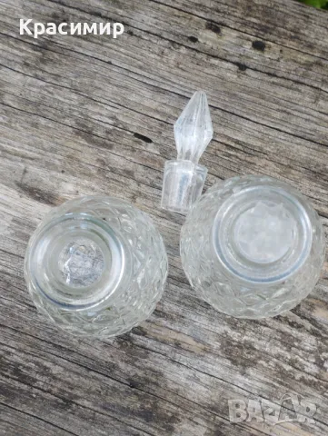 Две малки стъклени шишенца за парфюм или подправки 15 лв. за бр. / двете за 22 лв., снимка 3 - Антикварни и старинни предмети - 48818370