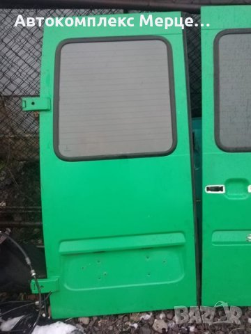 Задни врати в перфектно състояние без ръжда за Мерцедес Спринтер, снимка 3 - Части - 37185798