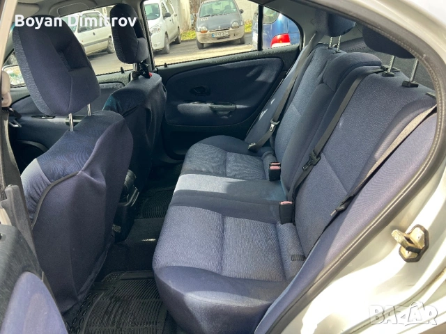 Mitsubishi Carisma 1.9 Diesel 2003, снимка 6 - Автомобили и джипове - 53257399