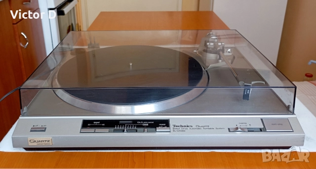 Technics SL-QX300 - Грамофон Direct Drive Quartz 