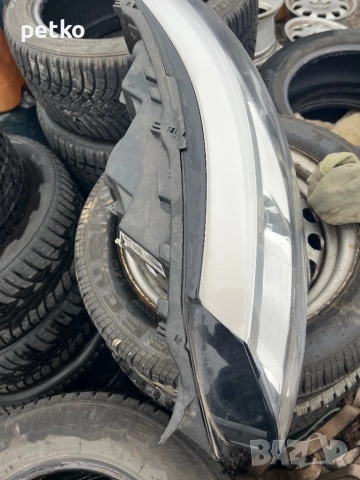 Продавам десен фар за Рено Меган 2018 , снимка 2 - Аксесоари и консумативи - 52864388