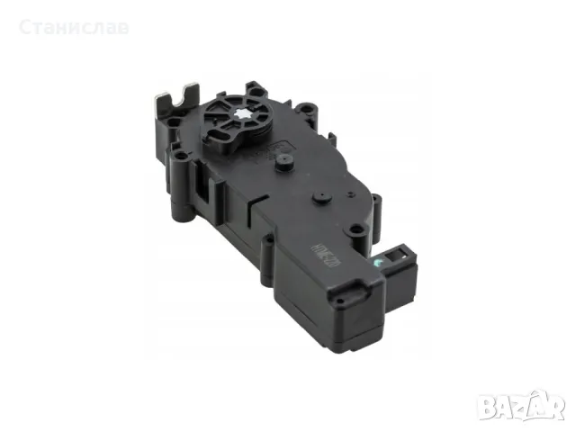 Mercedes Vito W447 Моторче за заключване на багажник 