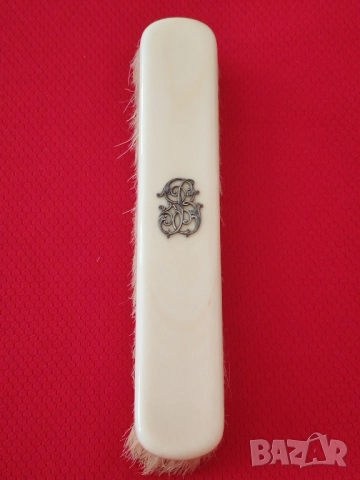 Комплект тоалетни принадлежности от слонова кост със сребърен монограм. , снимка 10 - Антикварни и старинни предмети - 51655159