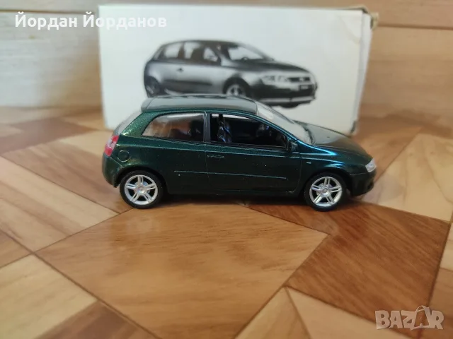 1:43 Фиат Стило,Норев, снимка 3 - Колекции - 55876559