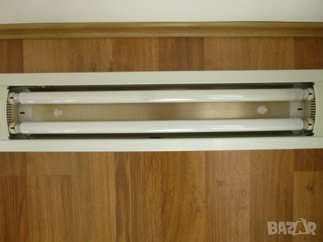 Неонова/луминисцентна лампа с две пури- 2х18W., снимка 2 - Лампи за стена - 52616419