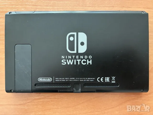 Nintendo Switch V1, 2017 година само конзолата, снимка 2 - Nintendo конзоли - 55776674