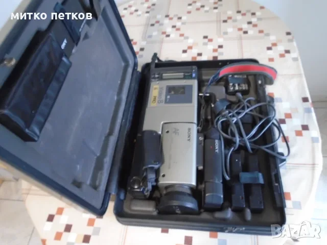камера Video 8 Sony ccd-v100e, снимка 2 - Камери - 56473775