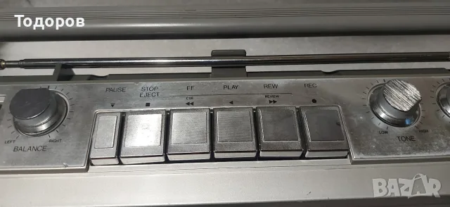Philips D8423 Stereo Radio Cassette Recorder , снимка 3 - Радиокасетофони, транзистори - 55780342