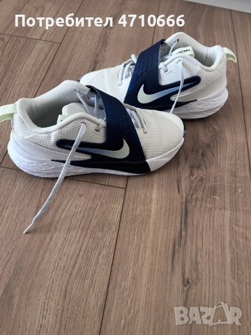 Детски спортни обувки Nike (бели / тъмносини)