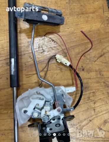 Mazda 6 2007година комби -Брава и амортисьори багажник, снимка 4 - Части - 40377967