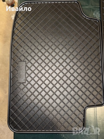 Стелки за Октавия 4, снимка 2 - Аксесоари и консумативи - 52930397