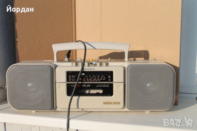 Радиокасетофон ''Sony cfs 208 l''