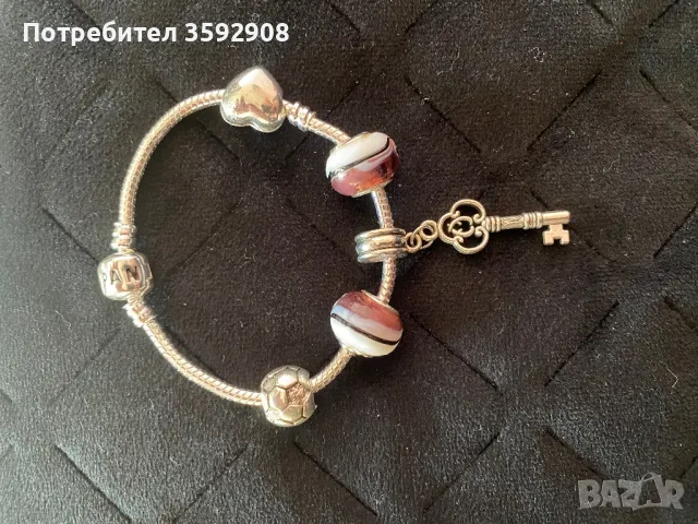 Сребърна гривна с талисмани 5