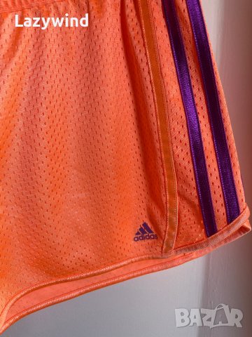 Оригинални спортни панталонки Adidas, снимка 5 - Къси панталони и бермуди - 39751575