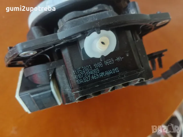 Дръжка Заден Капак Камера Обратно Виждане 10A827469 VW ID.3 E11 pro, снимка 4 - Части - 56151544