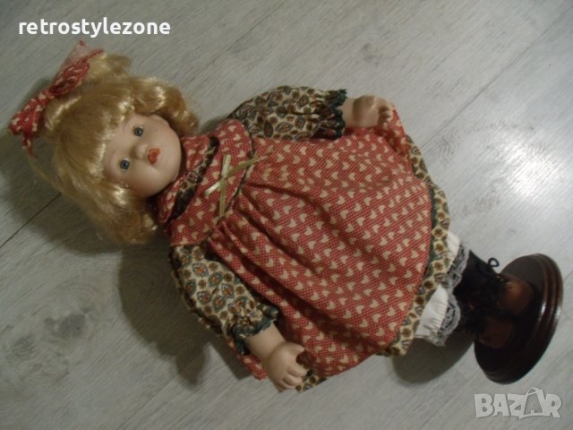 № 6463 стара порцеланова кукла   - със стойка  - височина 40 см , снимка 4 - Други ценни предмети - 37757970