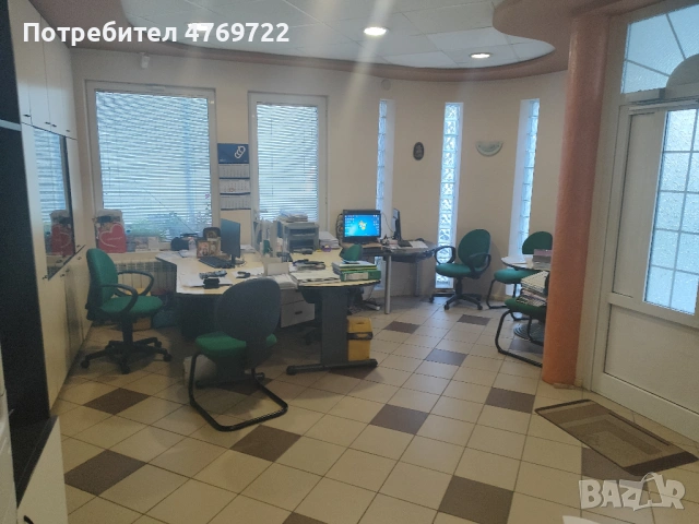 Продавам /давам под наем/ офис в центъра на гр. Шумен, снимка 4 - Етаж от къща - 53885693