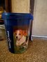 Продавам пластмасов контейнер за суха храна, снимка 1 - За кучета - 38113387