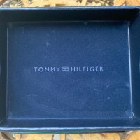 Tommy Hilfiger , снимка 2 - Портфейли, портмонета - 39380055