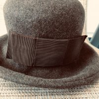 Много красива шапка Франция, снимка 1 - Шапки - 29678638
