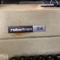 Пишеща машина Robotron 24, снимка 3 - Друго - 40429193