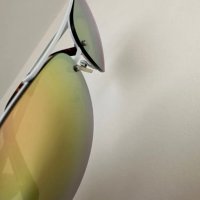 GUESS огледални слънчеви очила с кутия и кърпичка, снимка 2 - Слънчеви и диоптрични очила - 37201434