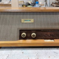 Стар радио приемник , снимка 4 - Радиокасетофони, транзистори - 44211681