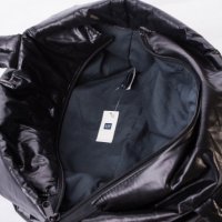 чанта GAP черен цвят, снимка 6 - Чанти - 32227941