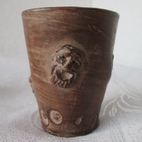 Стара чаша керамика, с театрални маски и печати, снимка 5 - Други - 31812702