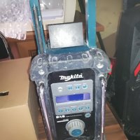 makita profi radio с зарядно и батерия-внос англия, снимка 2 - Радиокасетофони, транзистори - 29894648