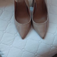 Продавам дамски обувки! , снимка 4 - Дамски ежедневни обувки - 42156545