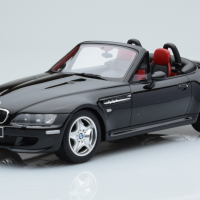 BMW Z3 M Roadster 1999 - мащаб 1:18 на OTTOMobil моделът е нов в кутия, снимка 1 - Колекции - 44509324
