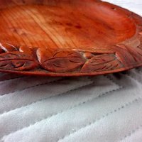 Дървена ръчно резбована чиния, снимка 4 - Антикварни и старинни предмети - 34061723