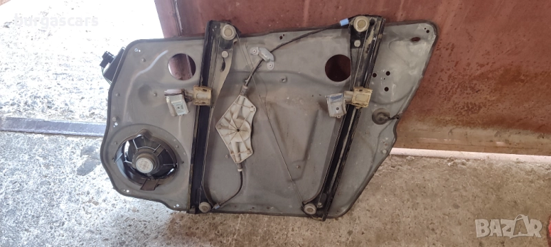 Стъклоповдигач предна лява врата Mercedes B180 W245 - 80лв, снимка 1