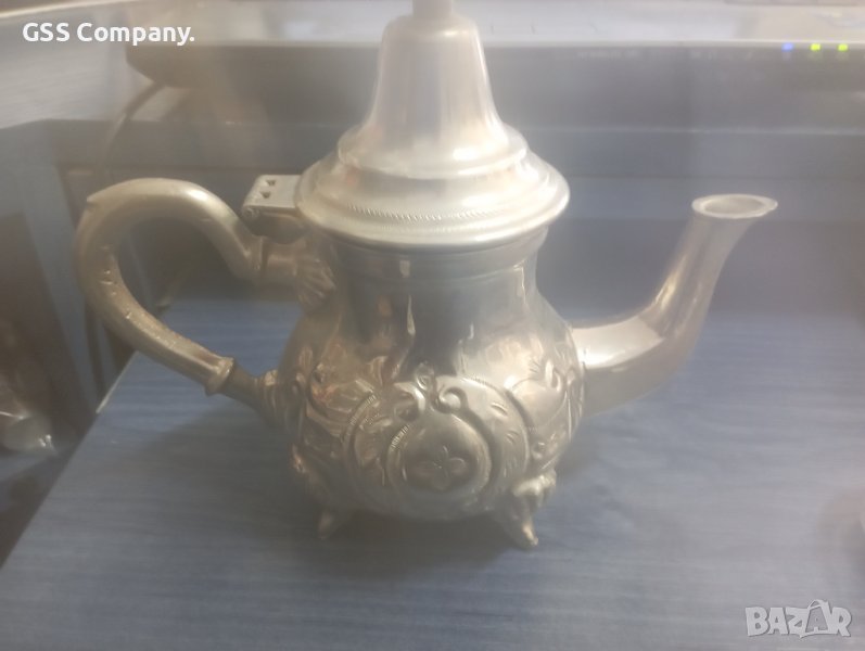 Арабски чайник с маркировка., снимка 1