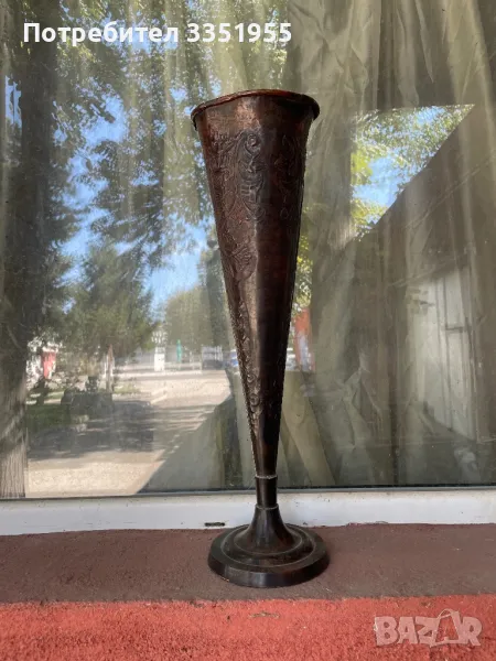 Старинна висока медна ваза, снимка 1