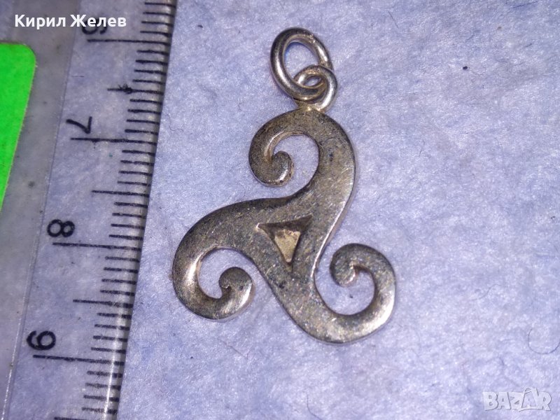 ИЗЯЩЕН СТИЛИЗИРАН СРЕБЪРЕН МОДЕН АРТ ПЕНДАНТ СРЕБРО 925 МЕДАЛЬОН ВИСУЛКА 27588, снимка 1