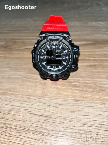 Мъжки дигитален часовник с червена каишка, снимка 1